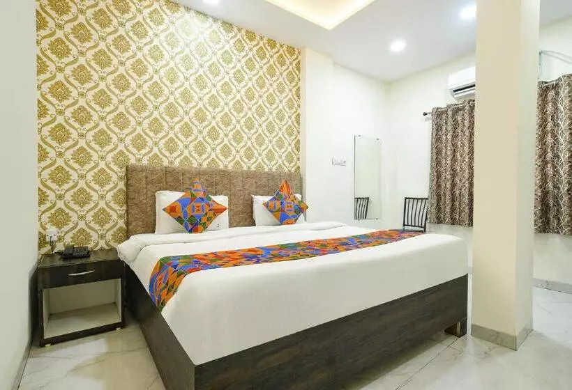Hotel Fabexpress Dev Shree Palace