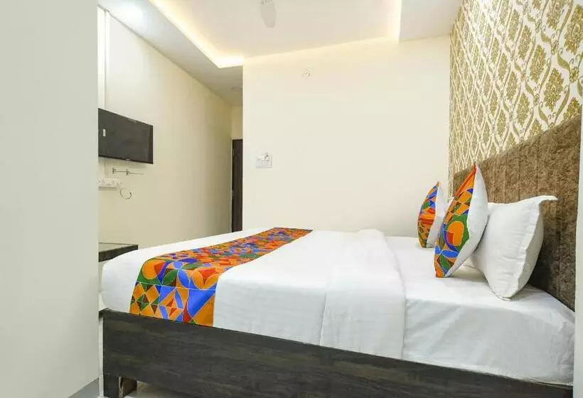 Hotel Fabexpress Dev Shree Palace