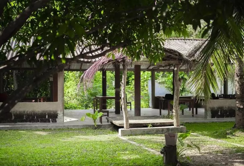 پانسیون Grand Okka