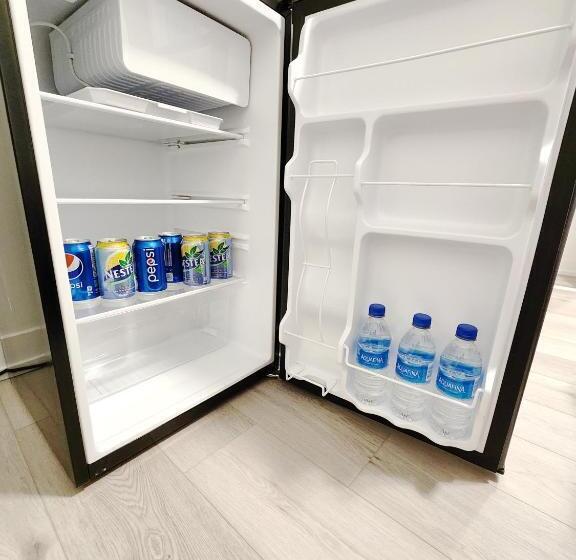 Panzió Toronto Downtown Midtown North York Newly Built Modern Bright Room