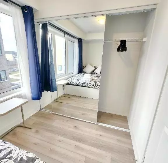 Majatalo Toronto Downtown Midtown North York Newly Built Modern Bright Room