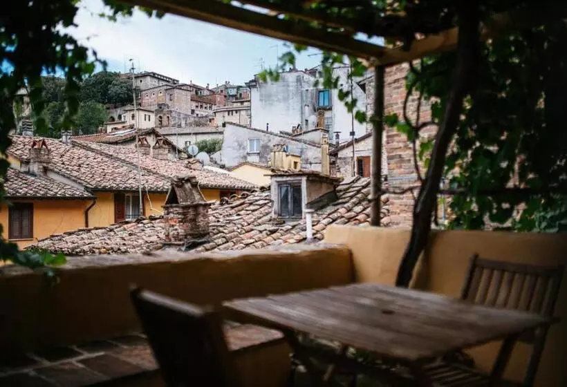 پانسیون Umbrian Concierge   La Casa Dei Pellari