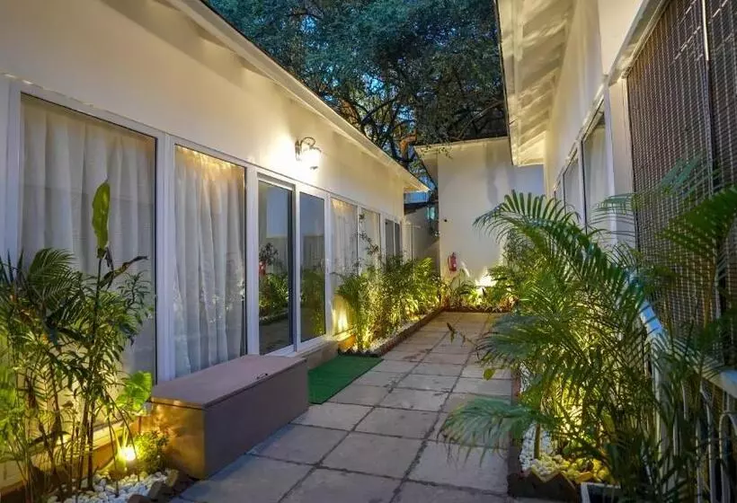 リゾートホテル Swimup   Suites With Private Pool , Vagator