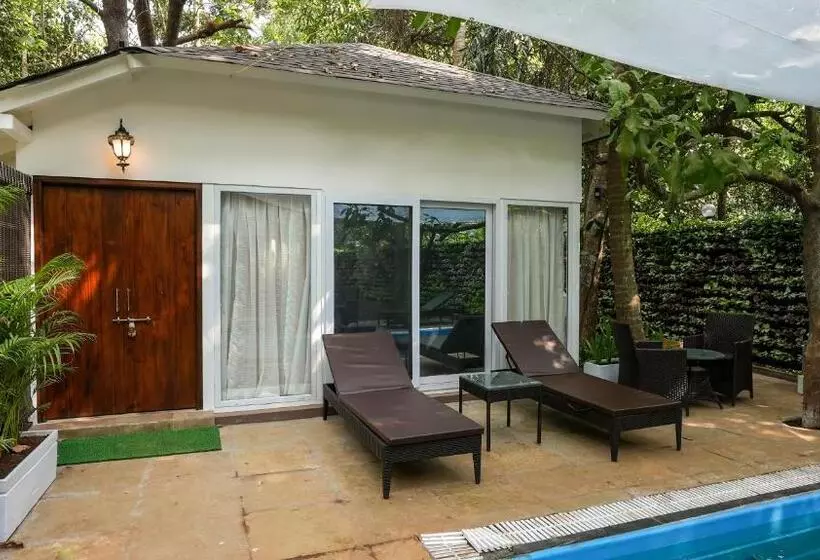 リゾートホテル Swimup   Suites With Private Pool , Vagator