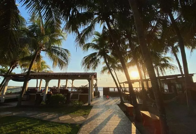 Solid Surf Camp Hostel Nicaragua