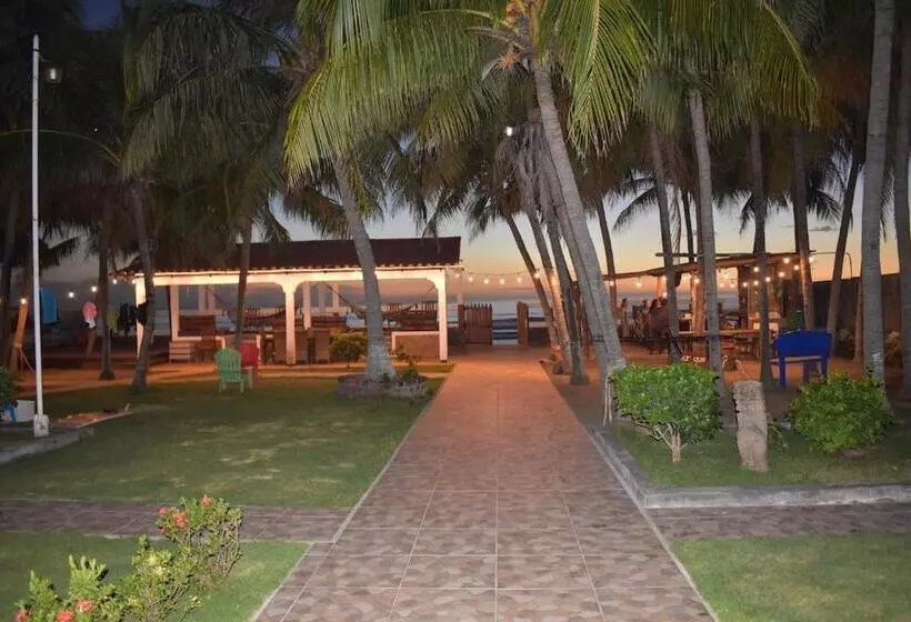 Solid Surf Camp Hostel Nicaragua