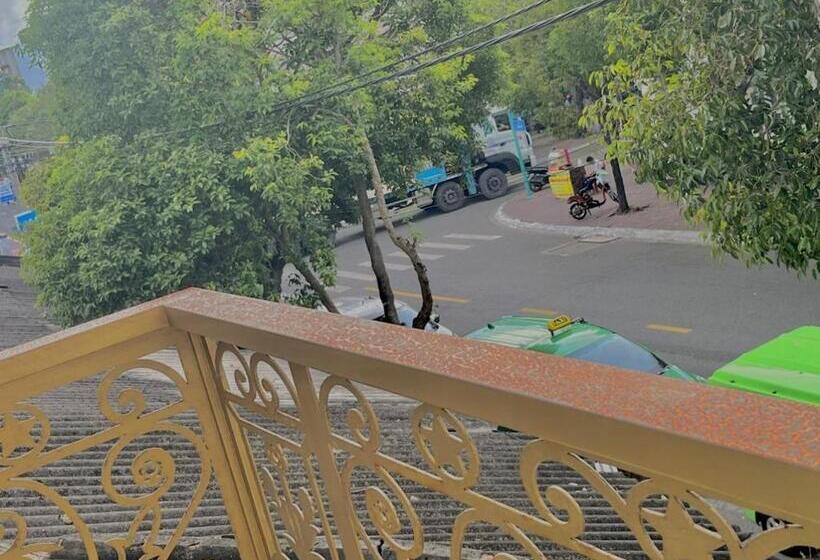 Viet Nga Hotel Con Dao