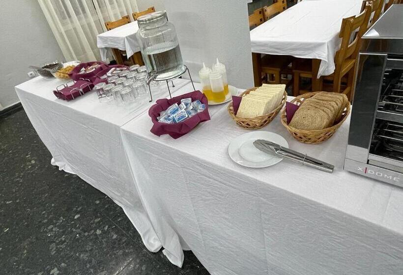 Albergue Juvenil Juventudes