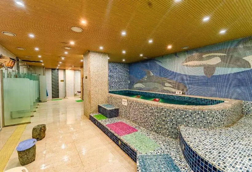 Amar Hotel Complex