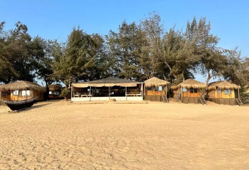 Atmanadhiroha Yoga Resort