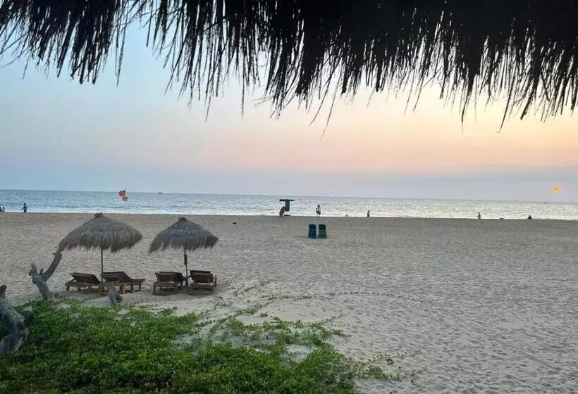 Atmanadhiroha Yoga Resort