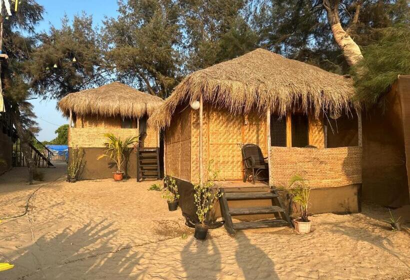 Atmanadhiroha Yoga Resort