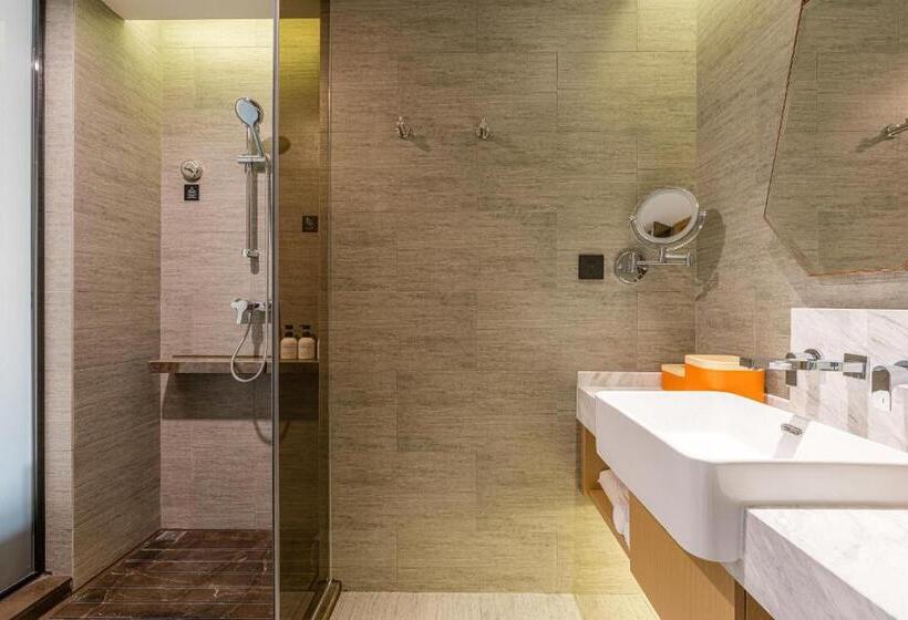 Atour Hotel Changzhou Wujin Science And Education City