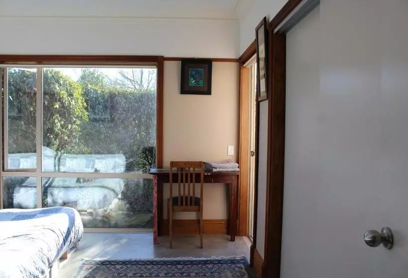 Aamiaismajoitus (B&B) Hadlow Sunrise Retreat