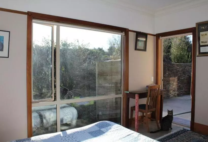 Aamiaismajoitus (B&B) Hadlow Sunrise Retreat