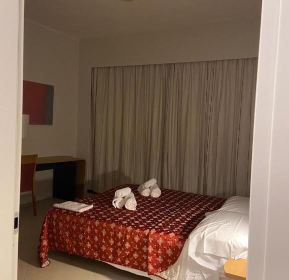 تختخواب و صبحانه Home & B