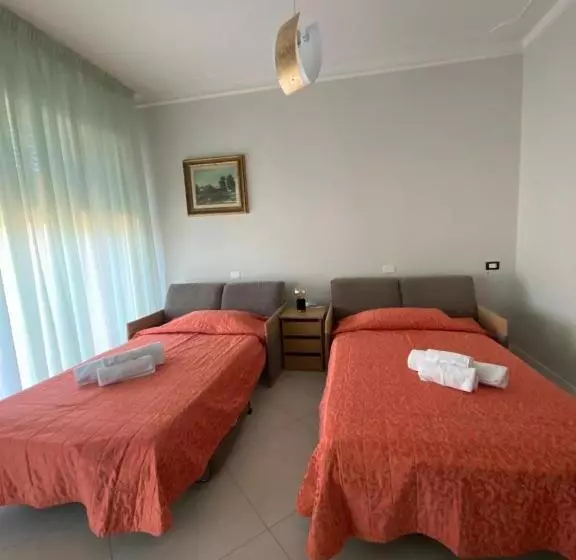 تختخواب و صبحانه Home & B