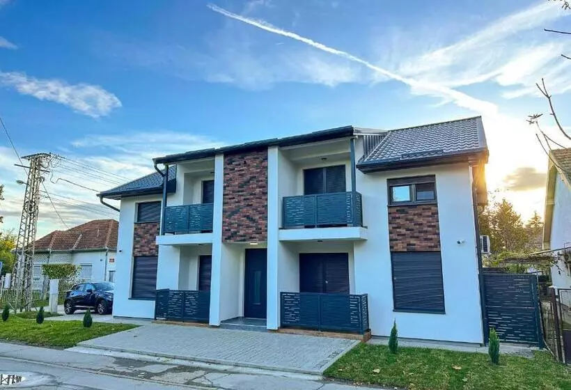 تختخواب و صبحانه Kiko Apartmani Lux