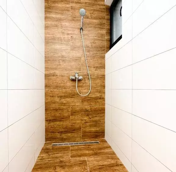 تختخواب و صبحانه Kiko Apartmani Lux