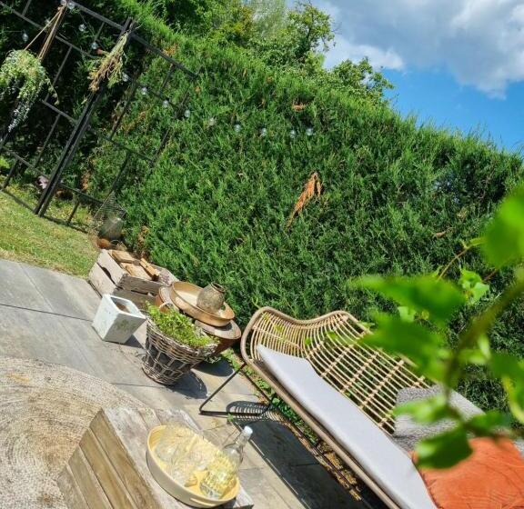 민박 Tiny House In De Boomgaard