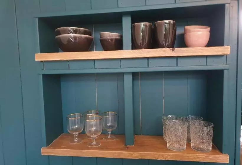 Aamiaismajoitus (B&B) Tiny House In De Boomgaard