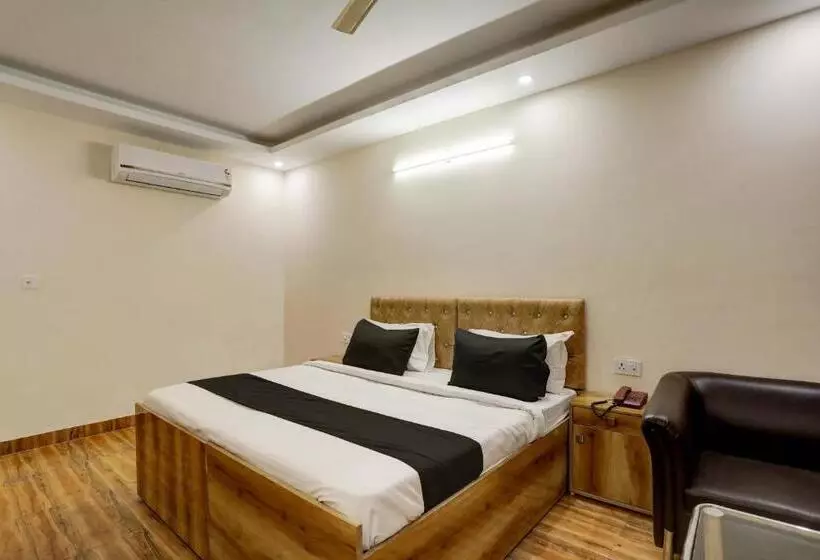 Super Collection O Hotel Rianna Residency