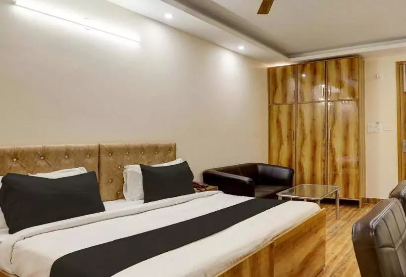 Super Collection O Hotel Rianna Residency
