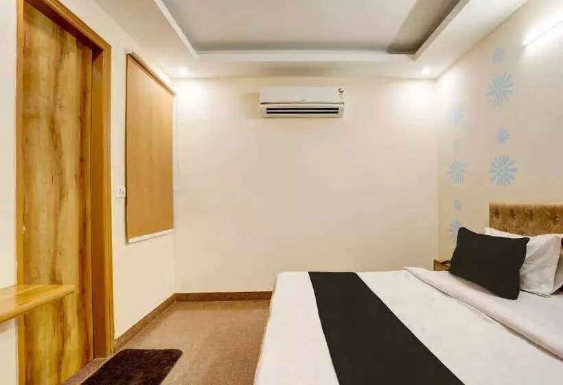 Super Collection O Hotel Rianna Residency