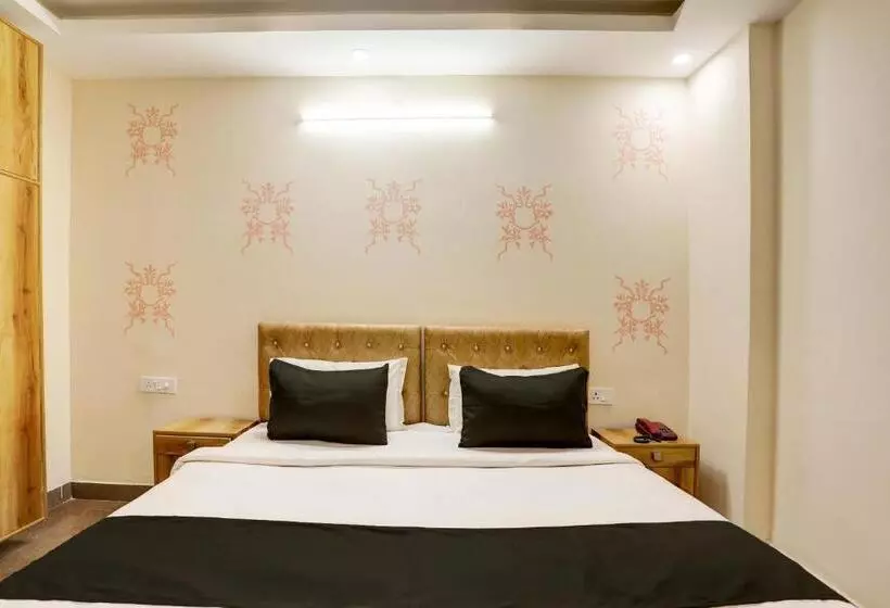 Super Collection O Hotel Rianna Residency