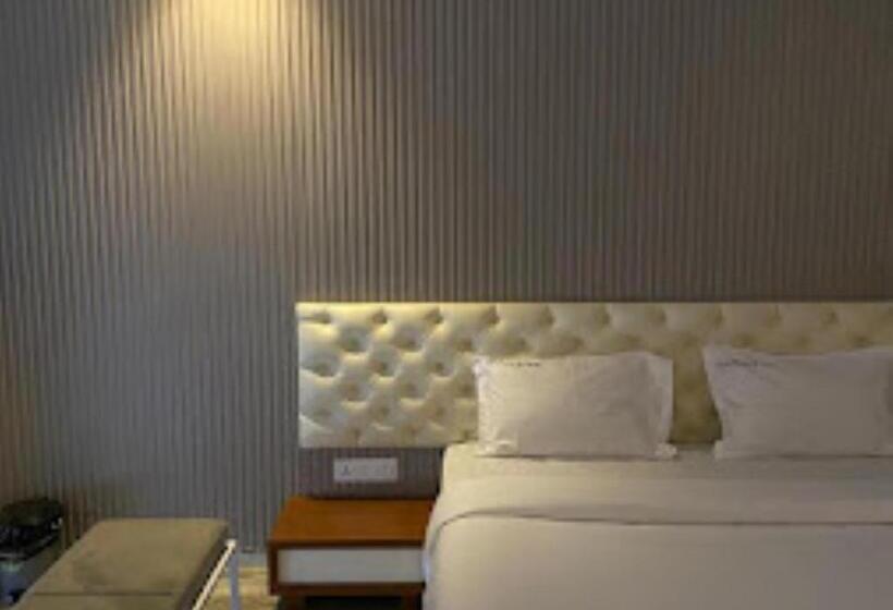 هتل Barkah Inn Kerala