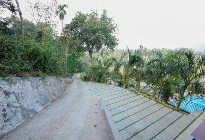 ホテル Konfudha Resort