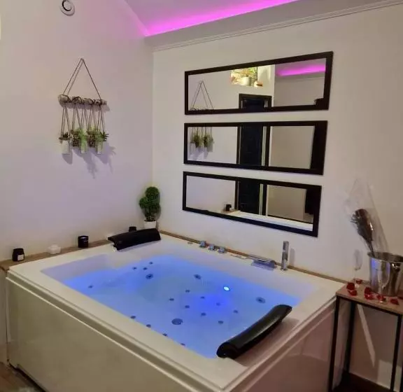 Hotelli La Suite Blr