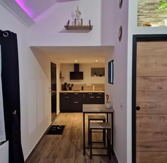 Hotelli La Suite Blr