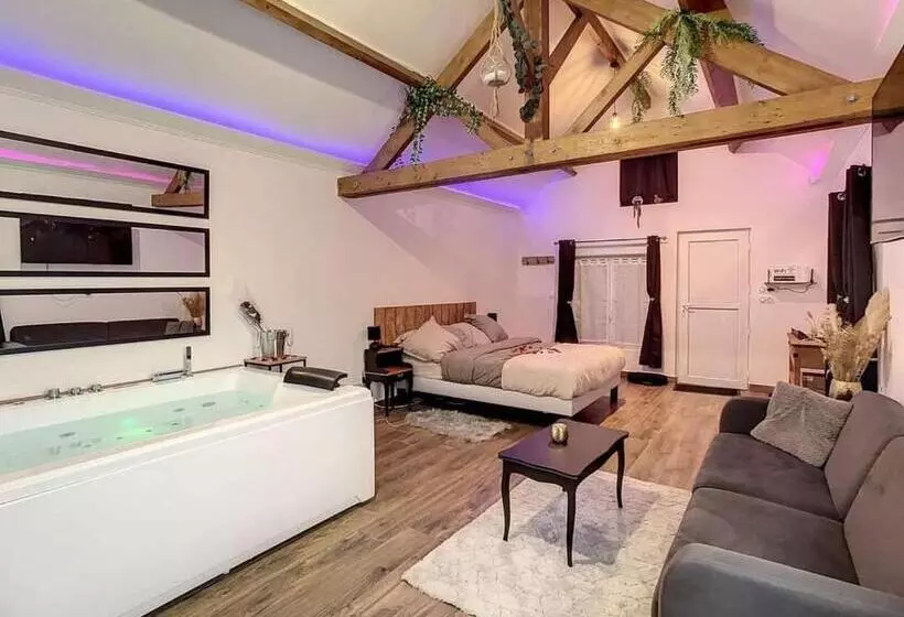 Hotelli La Suite Blr