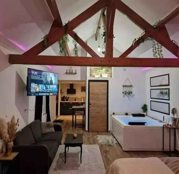 Hotelli La Suite Blr