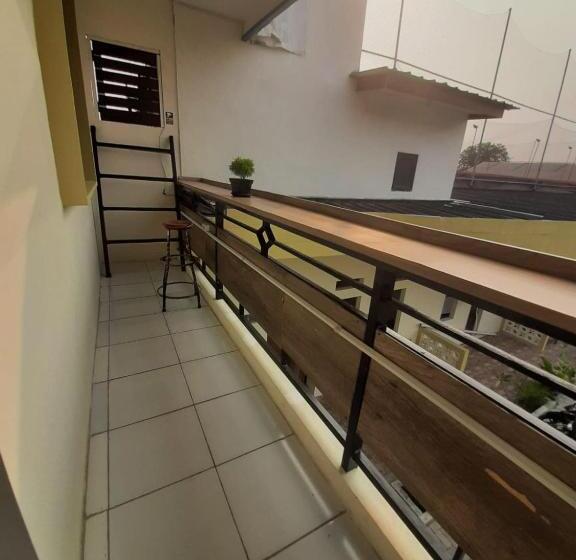 فندق Oyo 93274 Oren Home Bekasi