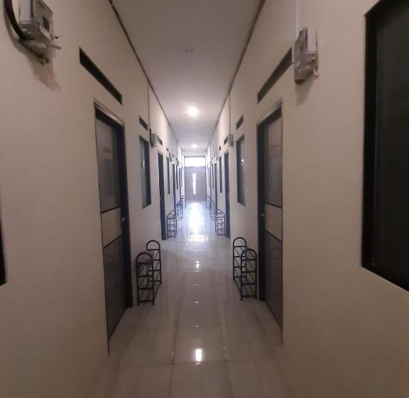 فندق Oyo 93274 Oren Home Bekasi