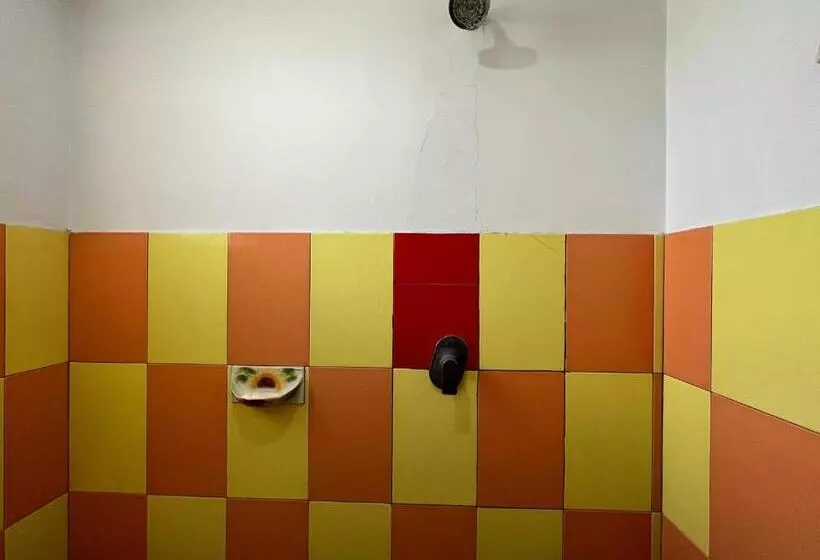 Hotelli Oyo 93277 Villa Kemiloko Syariah