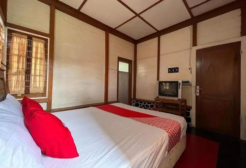 Hotelli Oyo 93277 Villa Kemiloko Syariah
