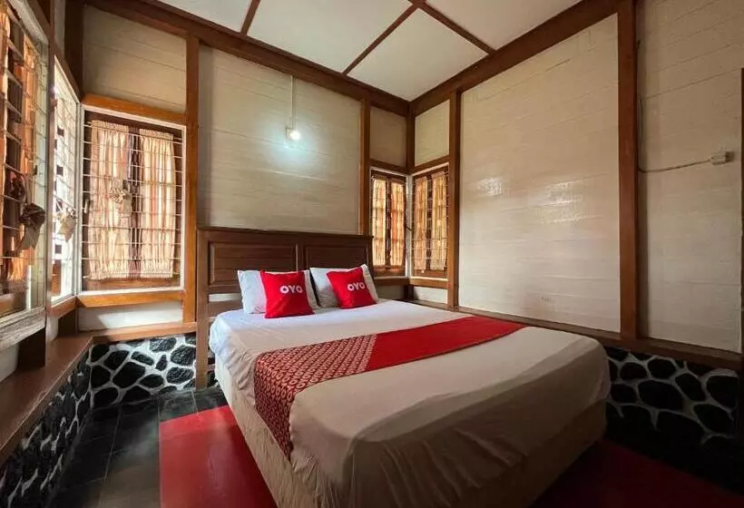 Hotelli Oyo 93277 Villa Kemiloko Syariah