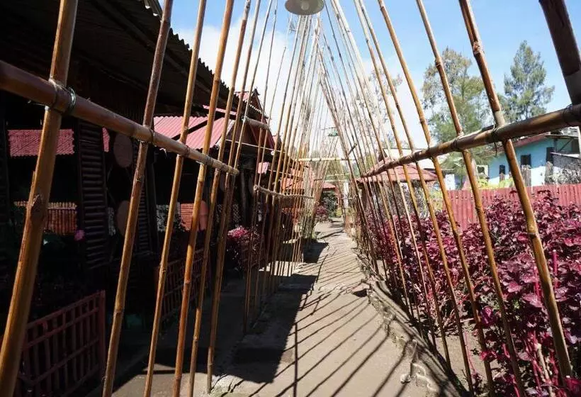 Hotelli Oyo 93277 Villa Kemiloko Syariah