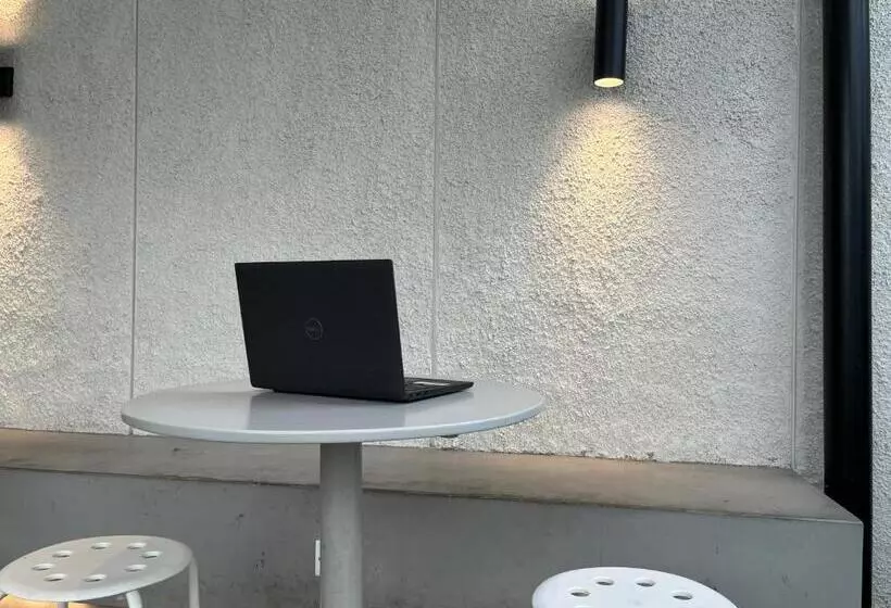 Hotelli Oyo 93277 Villa Kemiloko Syariah