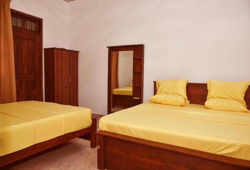 Hotel Primrose Castle