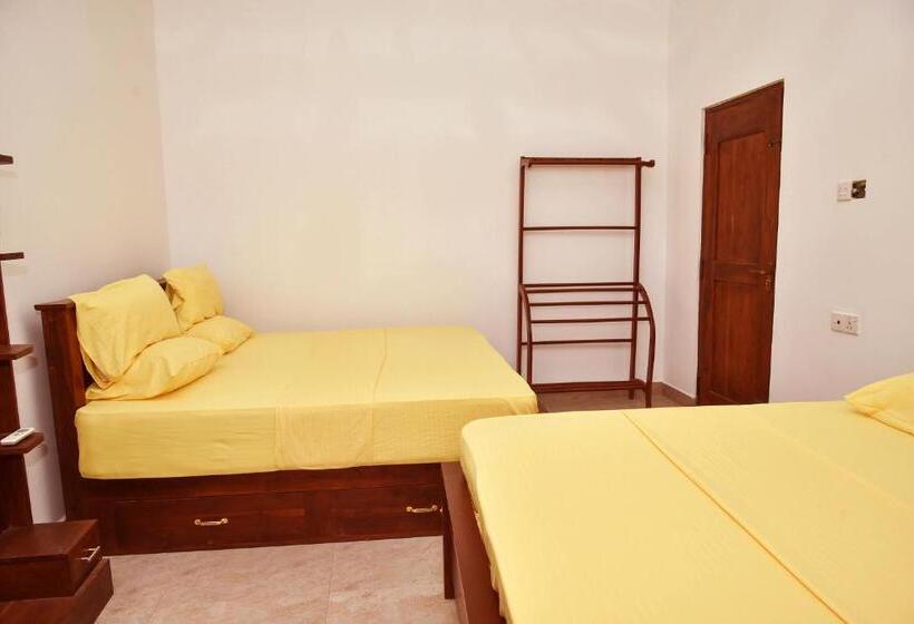 Hotel Primrose Castle