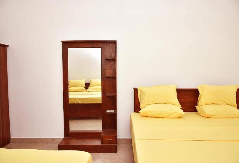 Hotel Primrose Castle