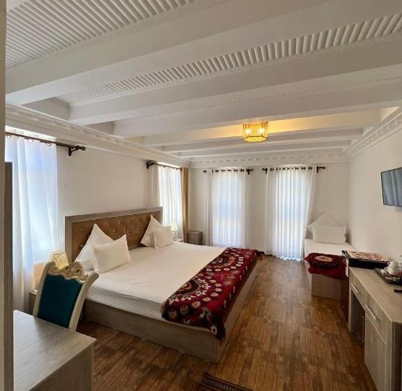 בית מלון כפרי Suzangaron