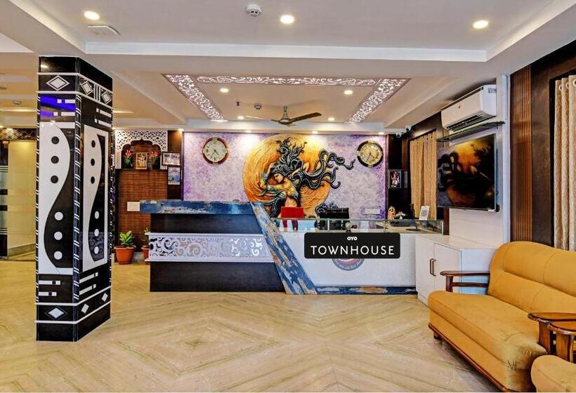 هتل Townhouse The Grand Touch & The Royal Touch