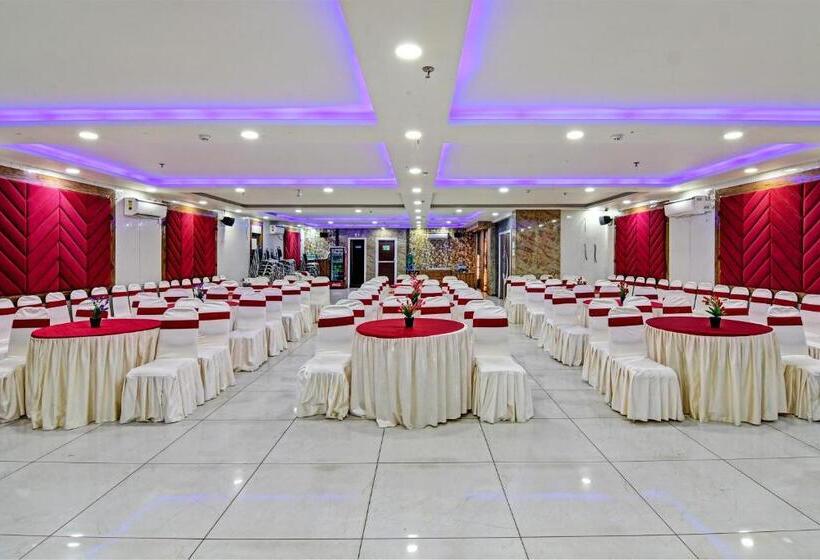 هتل Townhouse The Grand Touch & The Royal Touch