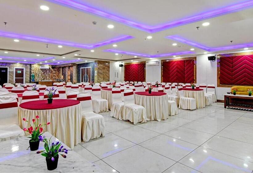 هتل Townhouse The Grand Touch & The Royal Touch