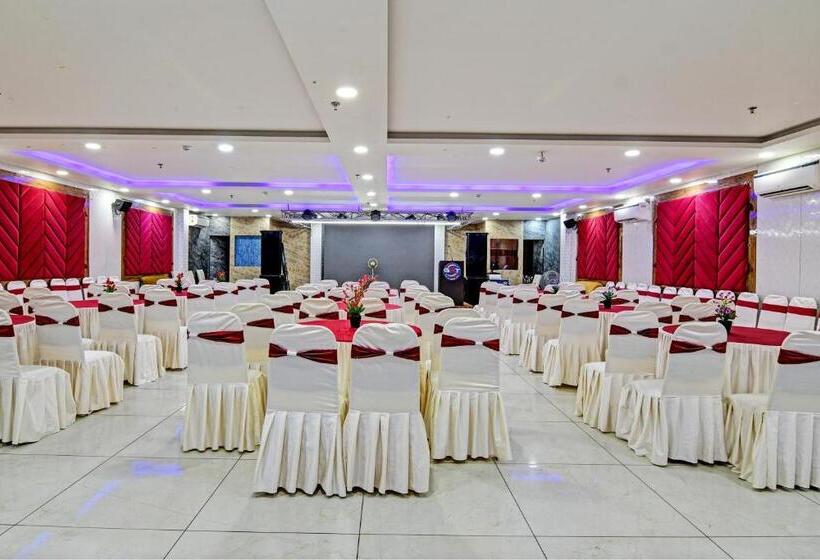 هتل Townhouse The Grand Touch & The Royal Touch